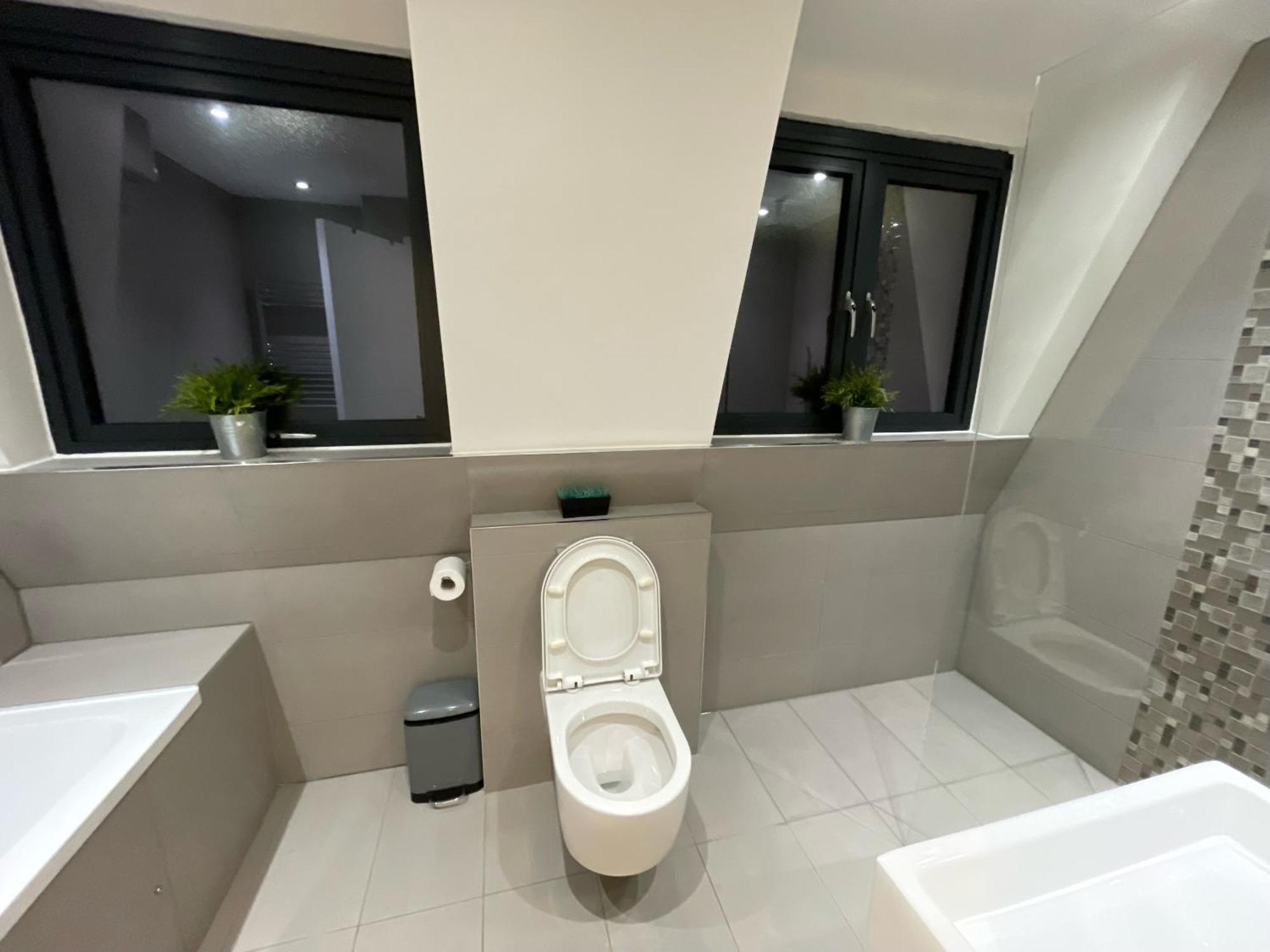 Omega Terrace, Luxury Modern Interior, Located Close To Alexandra Palace Лондон Экстерьер фото